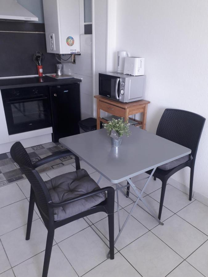 Residence D'Anjou - Grand Studio Avec Balcon Et Parking Privatif แปร์ปินญอง ภายนอก รูปภาพ
